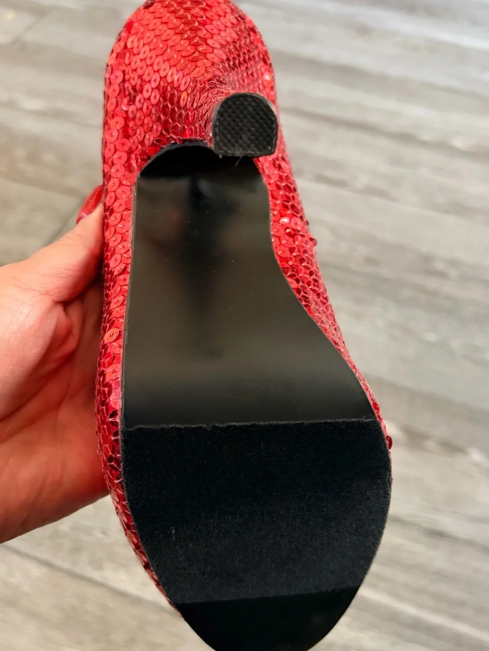 Sparkling Red Sequin Bow Pumps / Heels — Women's Size 9